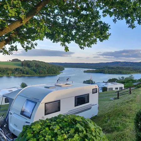 Camping Terrassen & *