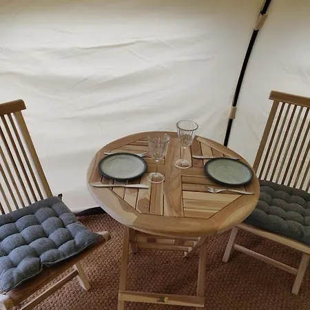Campsite Terrassen & *